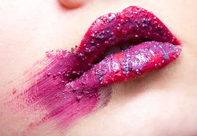 szminka na ustach – tłumaczenia kosmetologia
