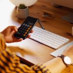 kalkulator i komputer - wycena tłumaczenia online